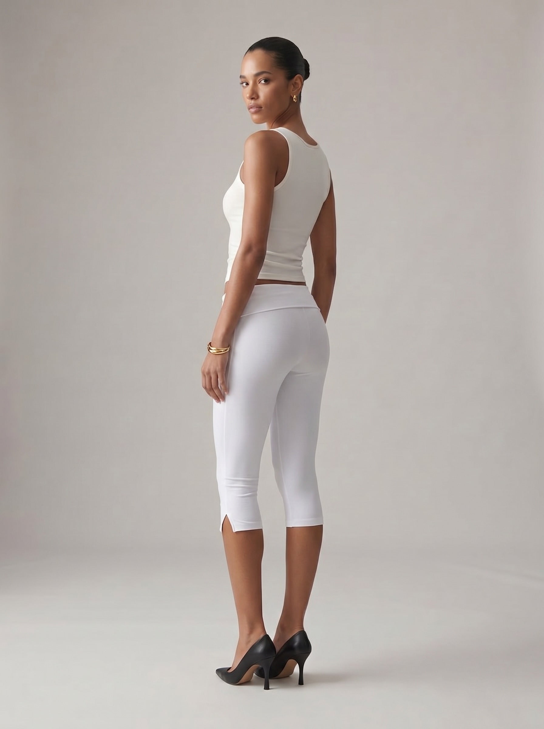 Essential Capri Legging